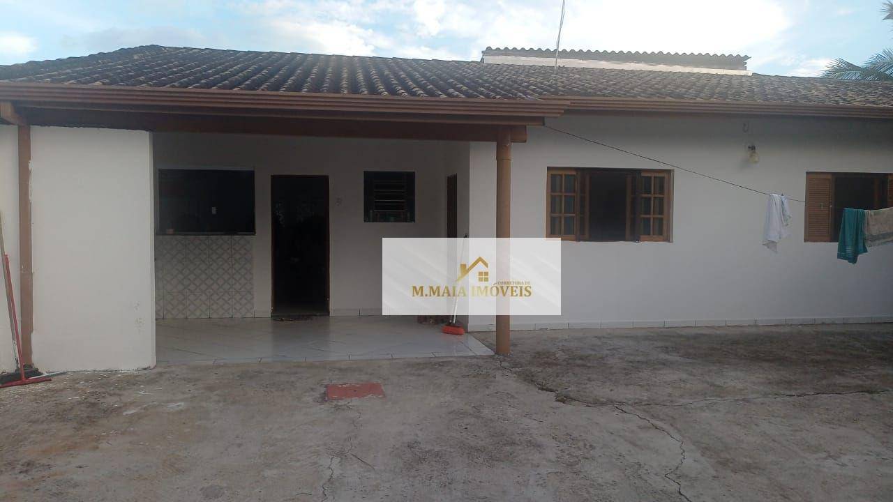 Casa em Belmira Novaes