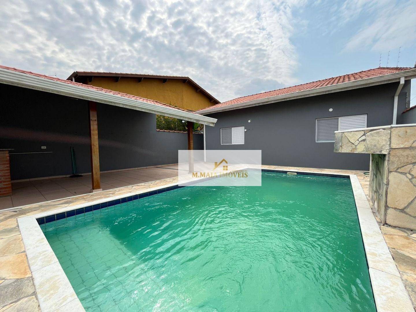 Casa à Venda em Estância Balneária Maria Helena Novaes, Peruíbe