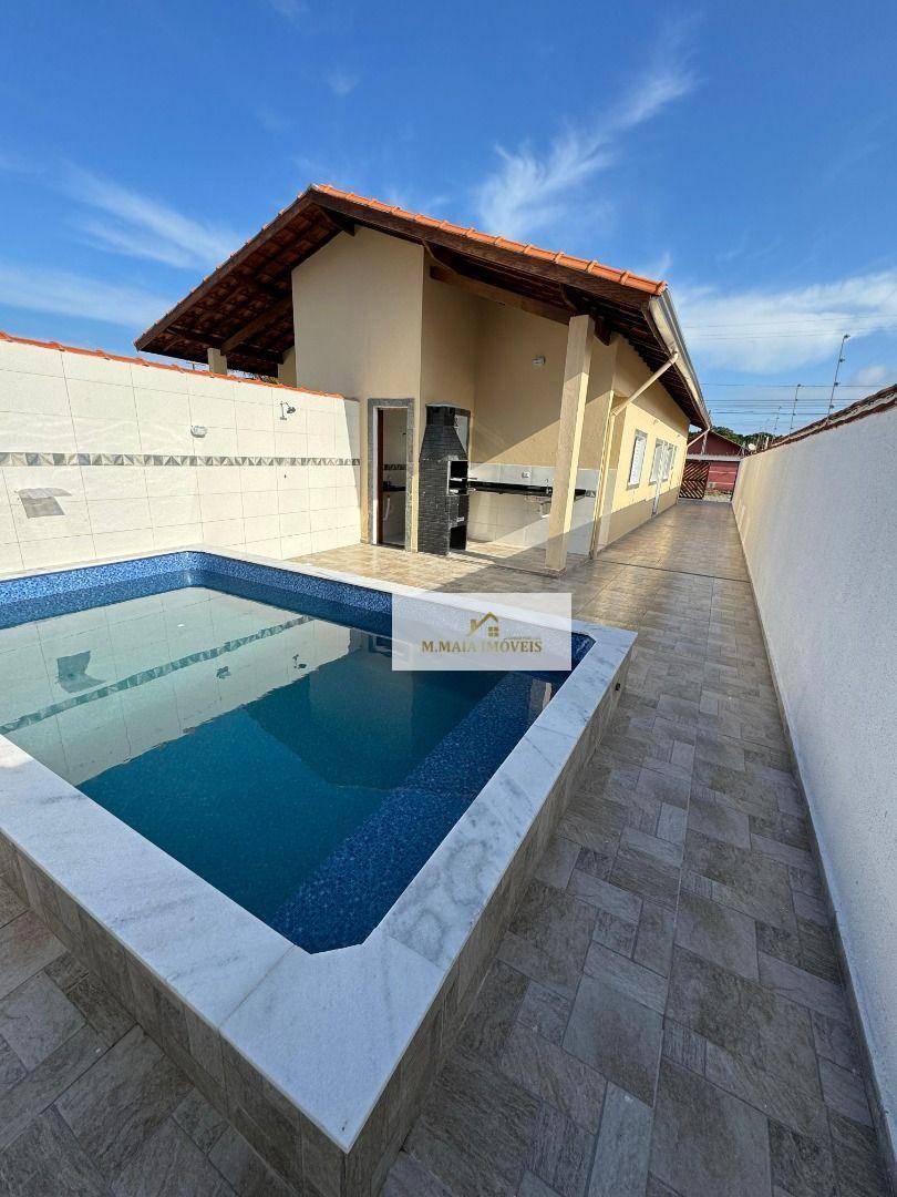Casa à Venda em Jardim Jamaica, Itanhaém