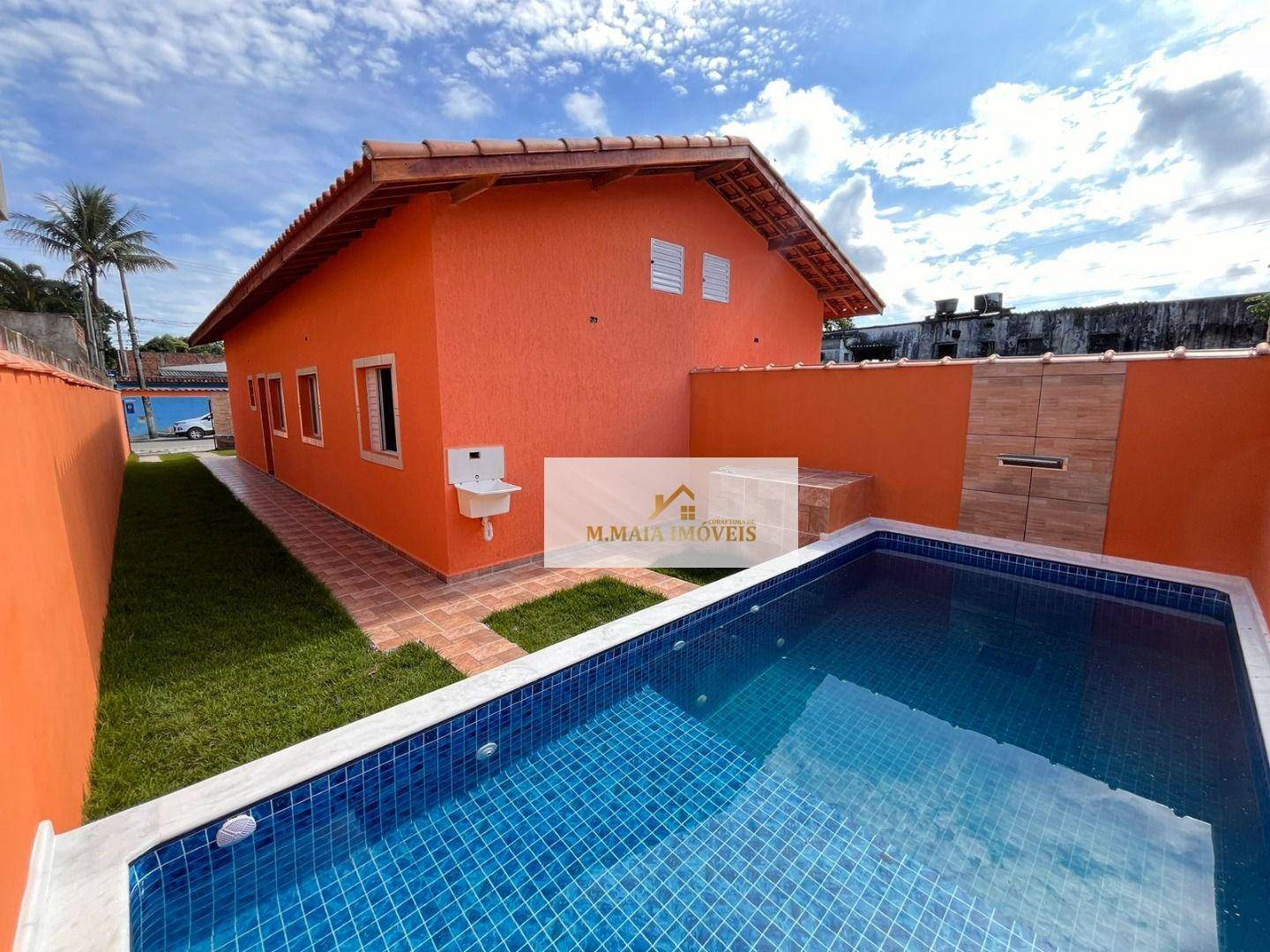 Casa à Venda em Jardim São João, Itanhaém