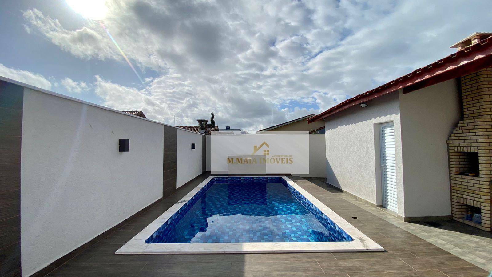 Casa em Jardim Regina - Área Verde