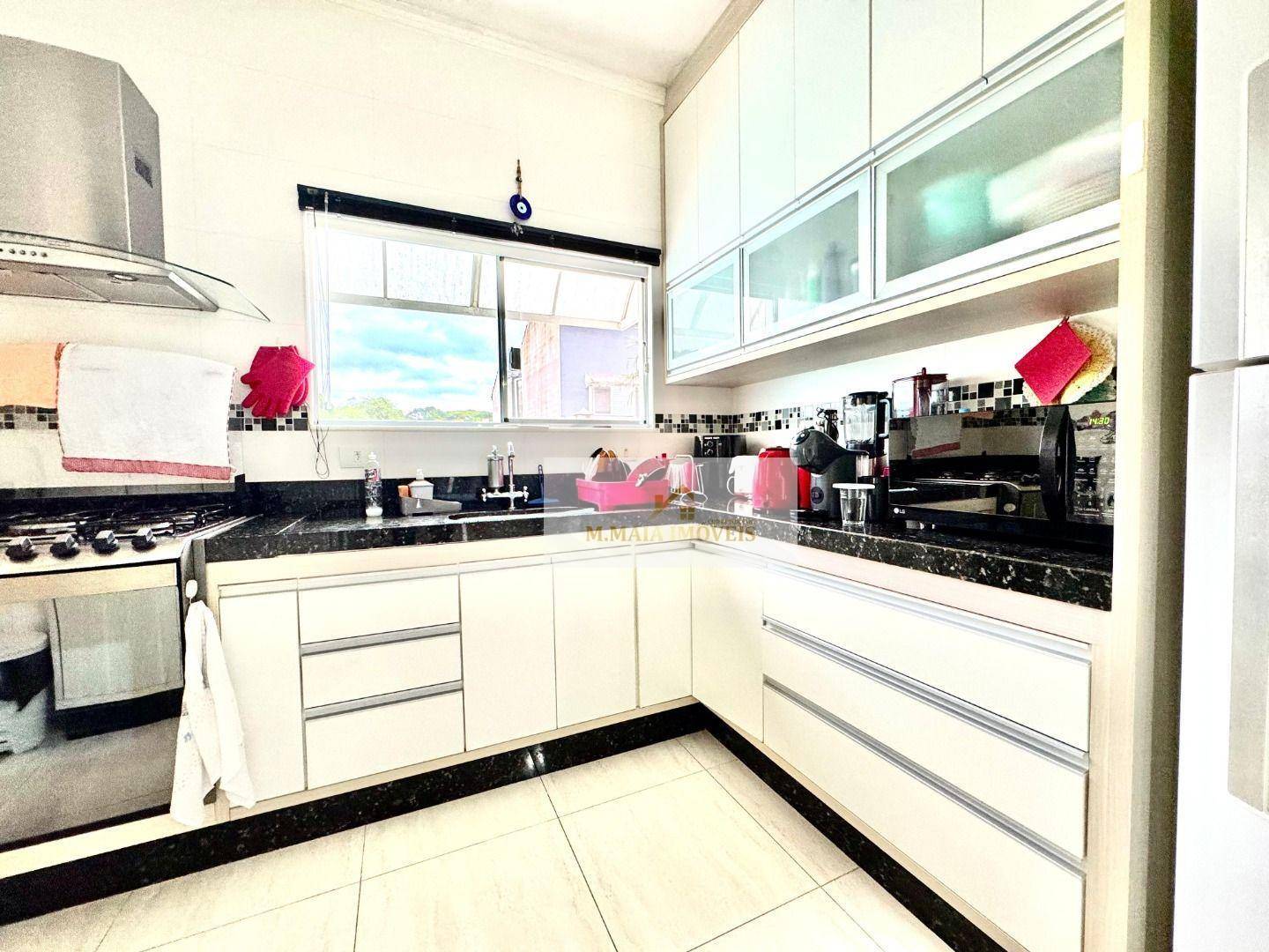Casa em Jardim Marcia - foto 4