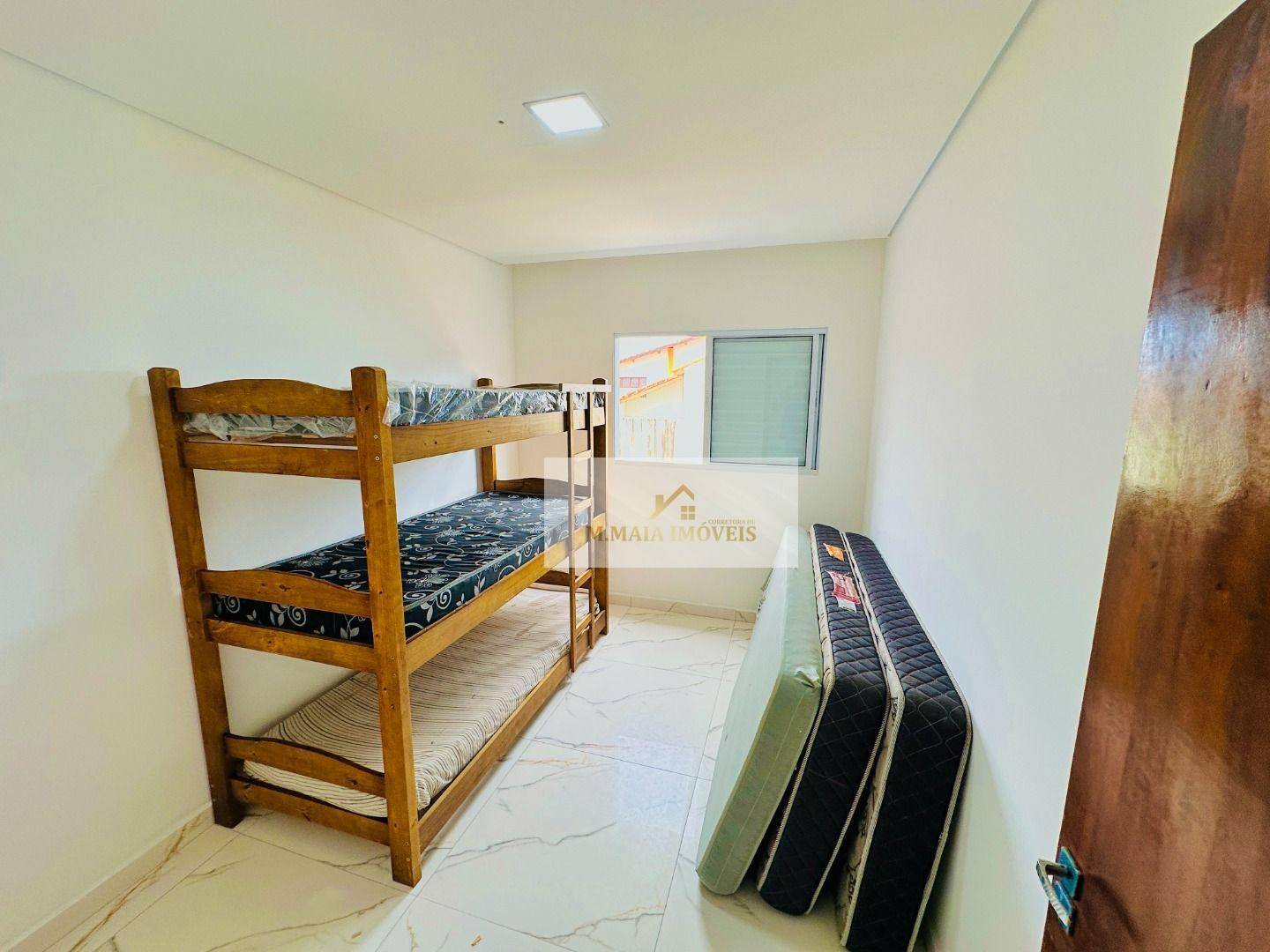 Sobrado em Suarão - foto 25