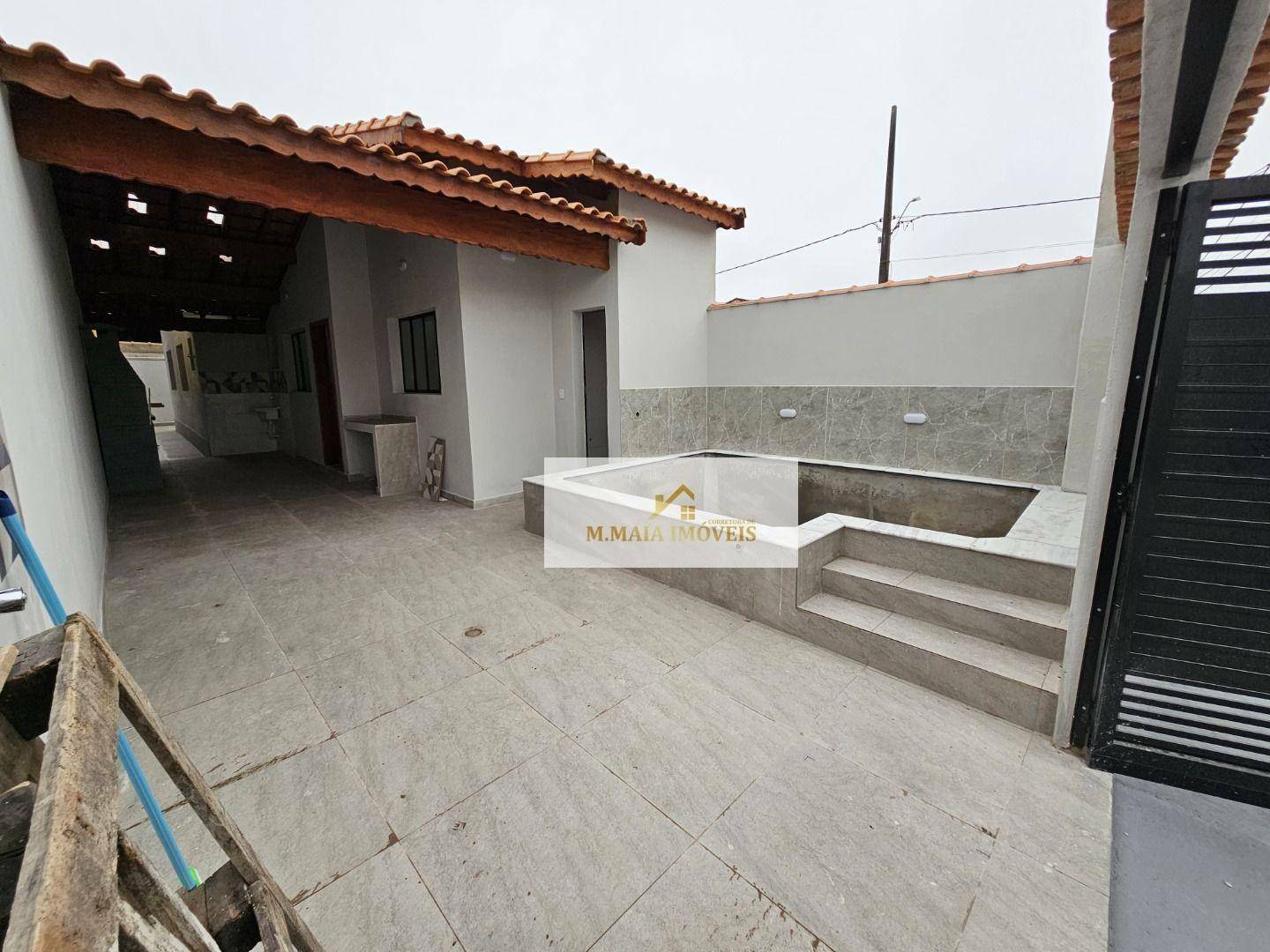 Casa à Venda em Loty, Itanhaém