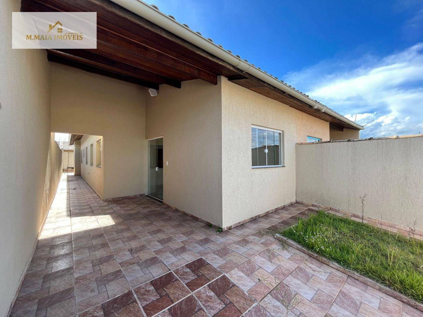 Casa à Venda em Parque D'Aville Residencial, Peruíbe